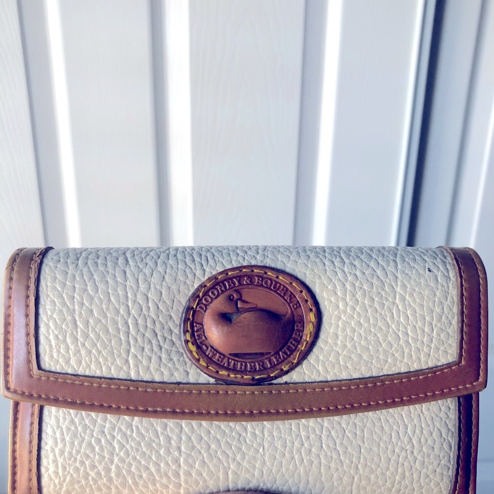 Dooney and Bourke wallet